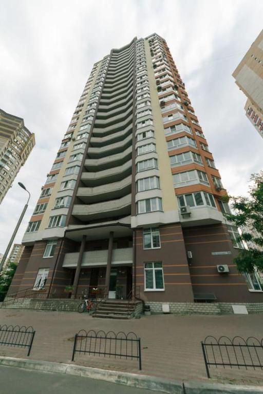 Апартаменты Spacious modern apartment on the Akhmatova street Киев