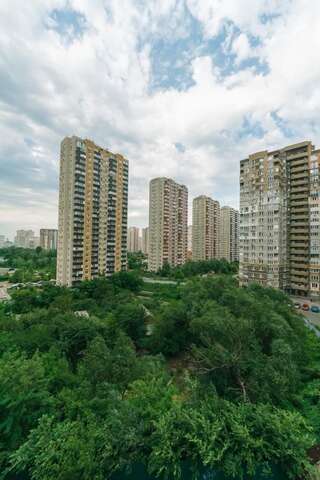 Апартаменты Spacious modern apartment on the Akhmatova street Киев Апартаменты с 1 спальней-3